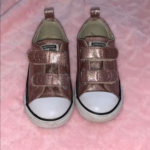 Pink sparkle converse